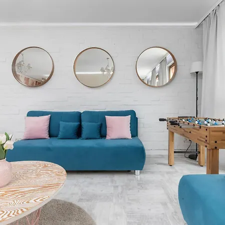 Modern In Center Near The River With Parking By Renters *